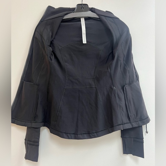LuluLemon Define Jacket Luon in Black - Picture 4 of 11